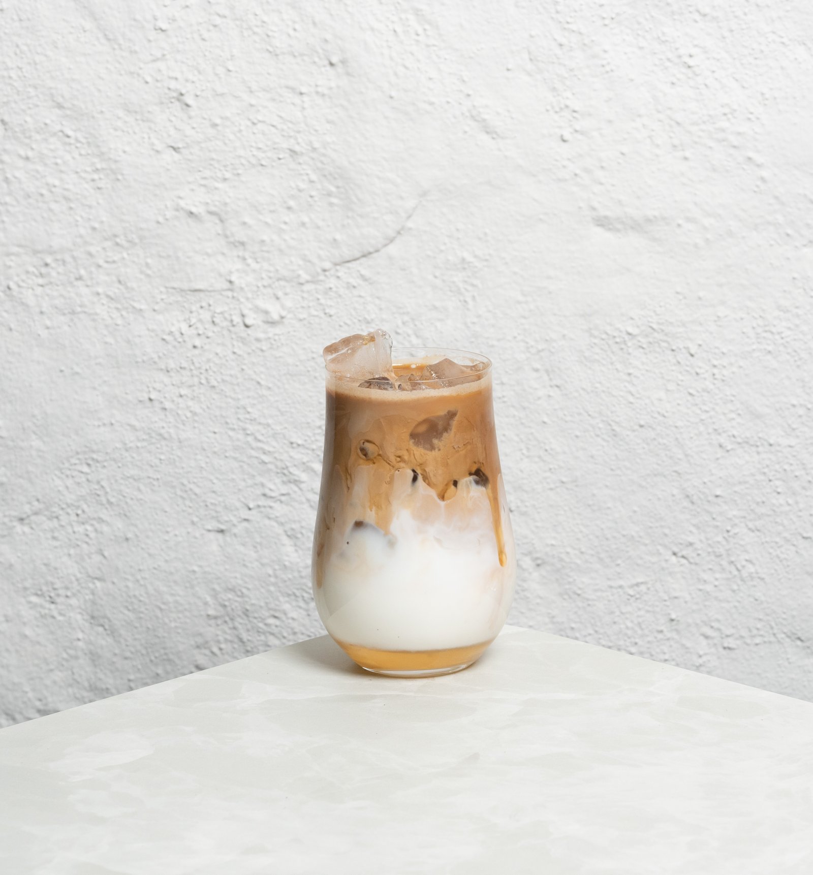 Almond ice latte